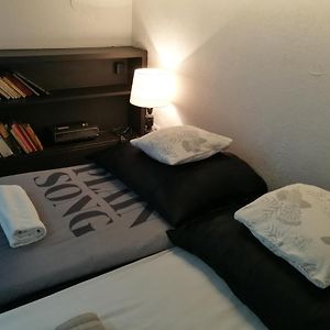Hart Hostel & Art Gallery